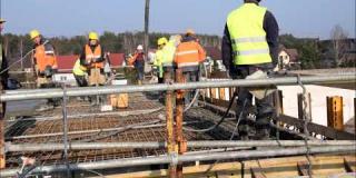 Embedded thumbnail for 28.02.2019 - WS-2 - betonowanie ustroju nośnego w km 7+293, Wiązowna